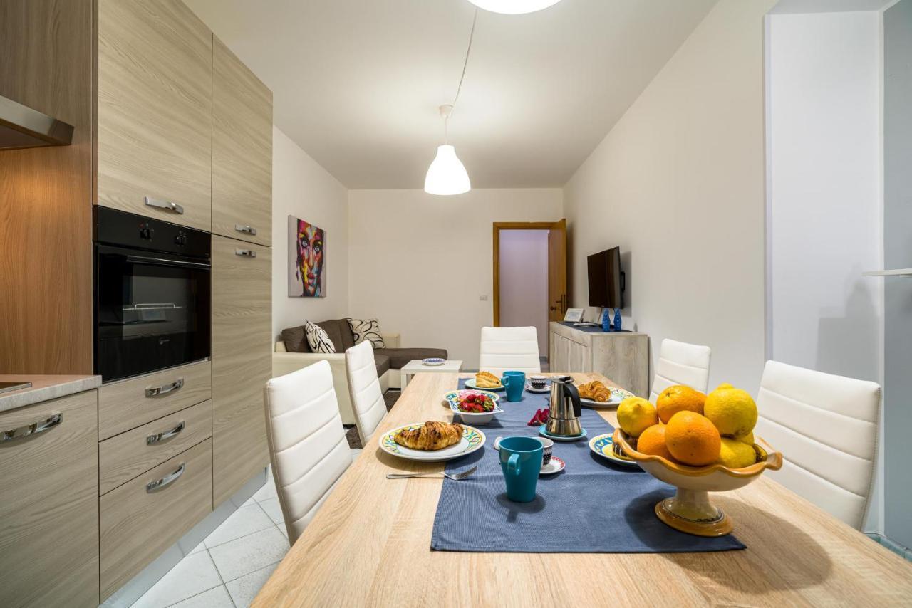 Loft Baia Di Letojanni Apartman Kültér fotó